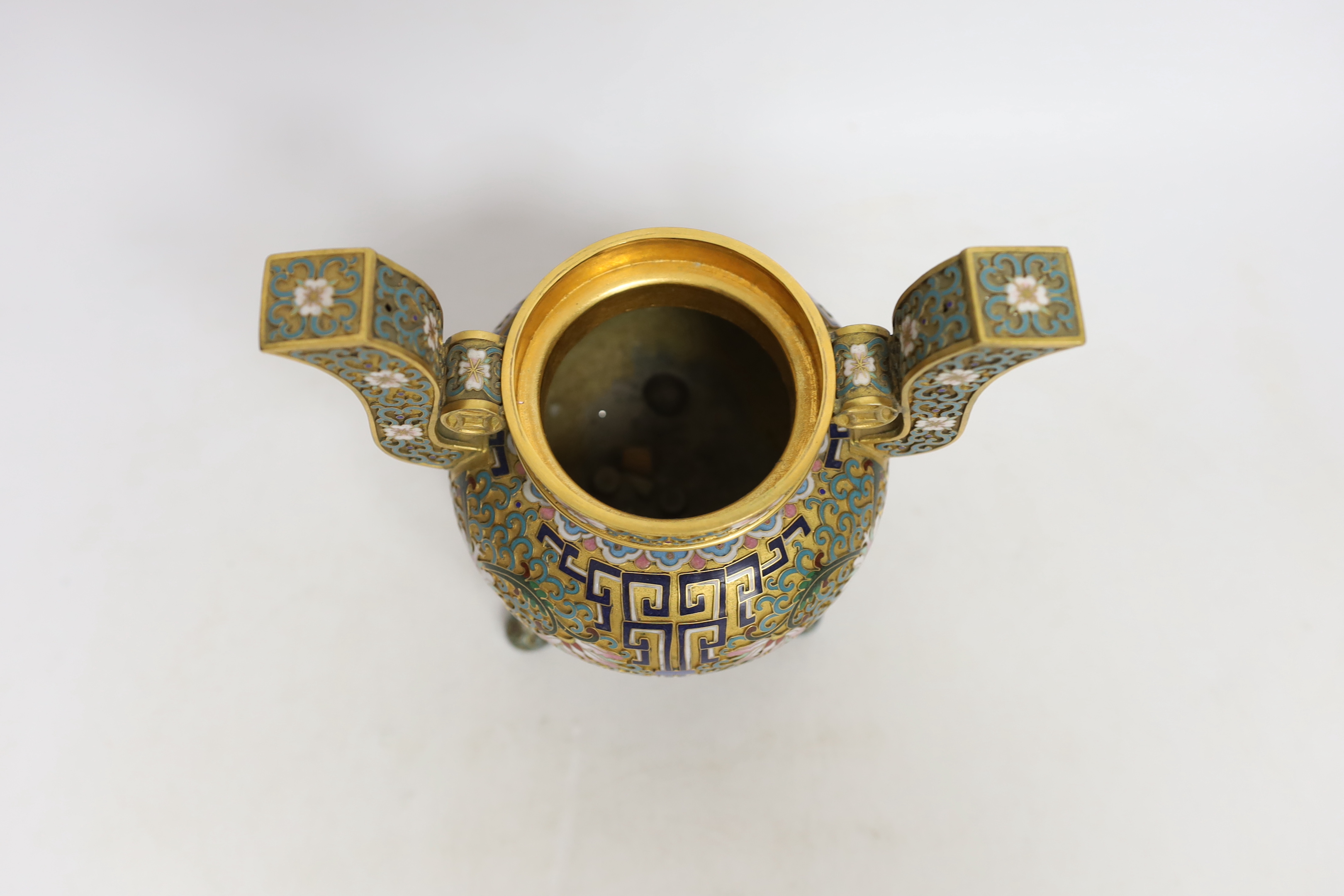 A Chinese cloisonné enamel tripod censer and cover, 22cm high including cover